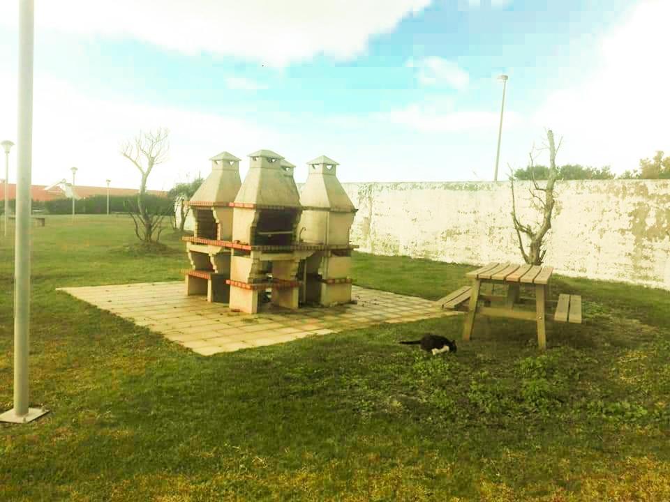 Beach Front Apartment - With Swimming Pool, Barbecue And Tennis Court! Viana do Castelo Eksteriør bilde